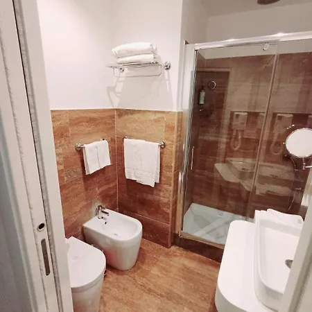 Pensión Matrimoniale Termini Con Bagno Privato Roma